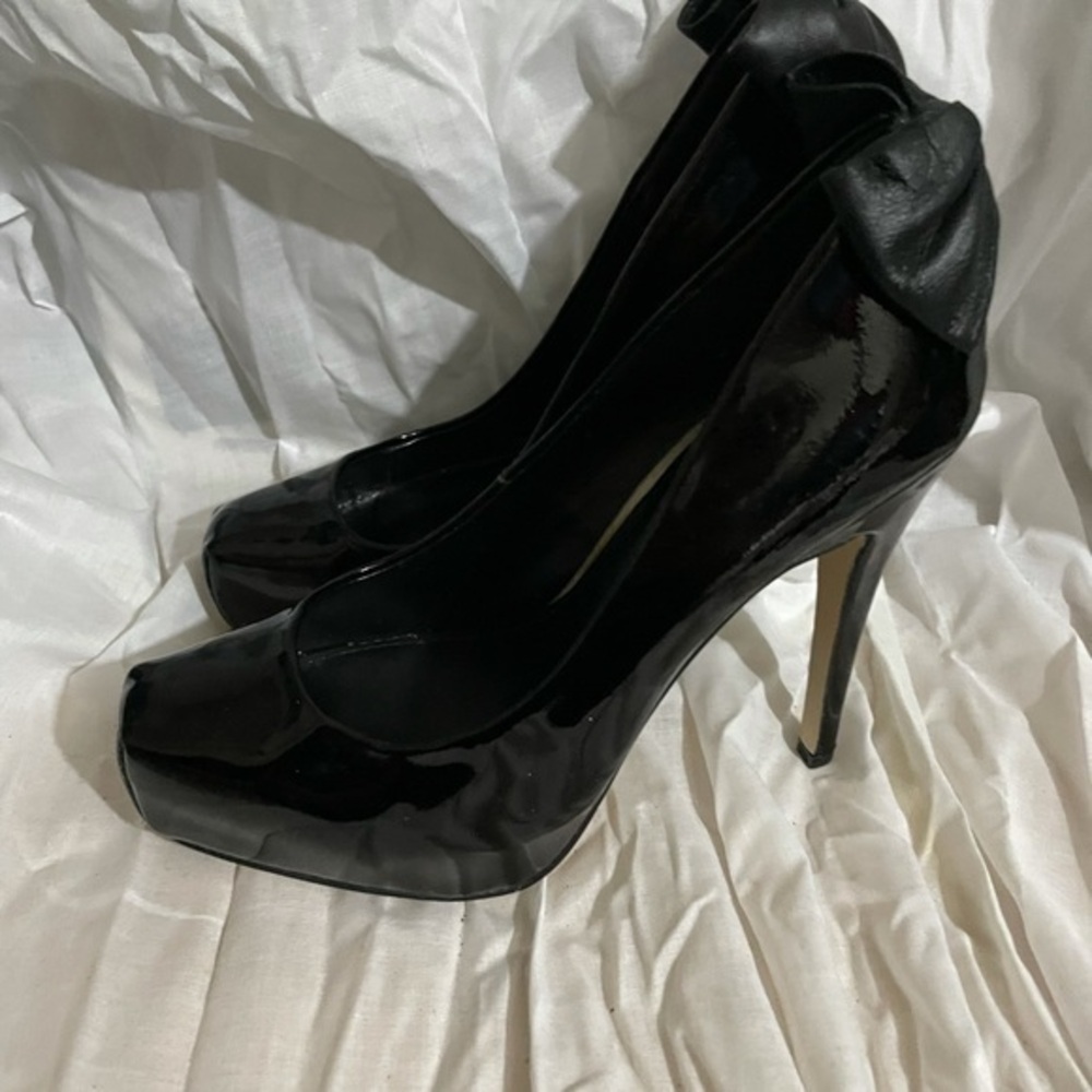 Dolce Vita Black Patent Leather Bow Pump Size 7.5